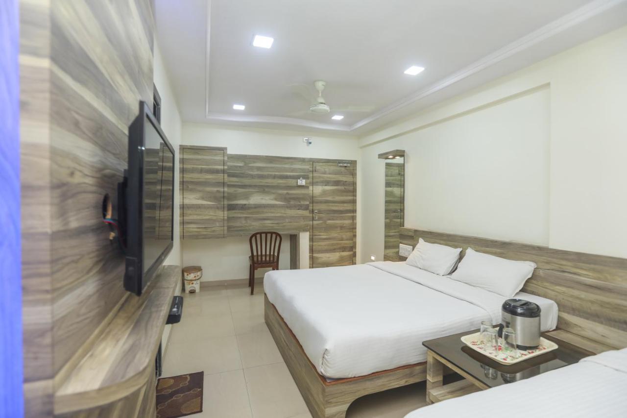 Hotel Mid Town Mumbai Exterior photo