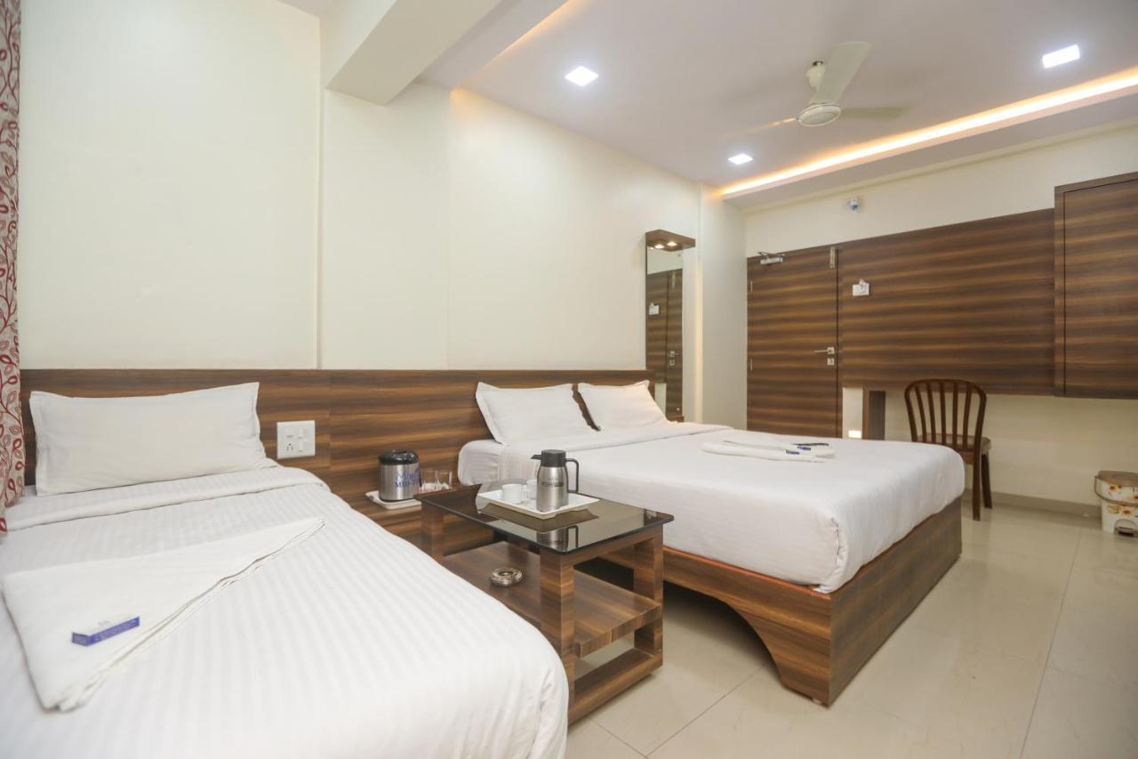 Hotel Mid Town Mumbai Exterior photo