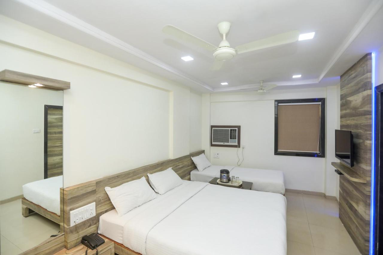 Hotel Mid Town Mumbai Exterior photo