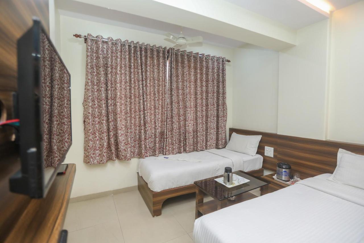 Hotel Mid Town Mumbai Exterior photo
